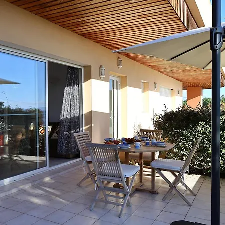 Les Sanguinaires N'53 - T2 Cosy Piscine 100m *